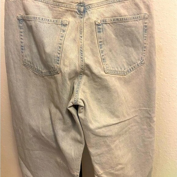 Light Blue Womens barrel Jeans - Picture 3 of 4